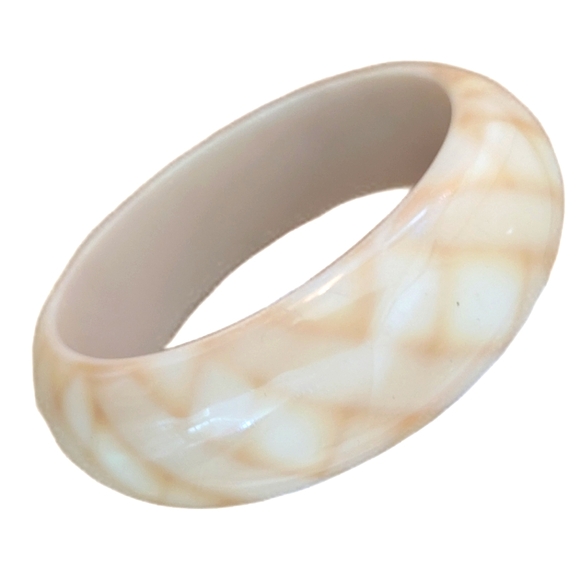 White and Tan Swirl Bangle - Picture 1 of 2